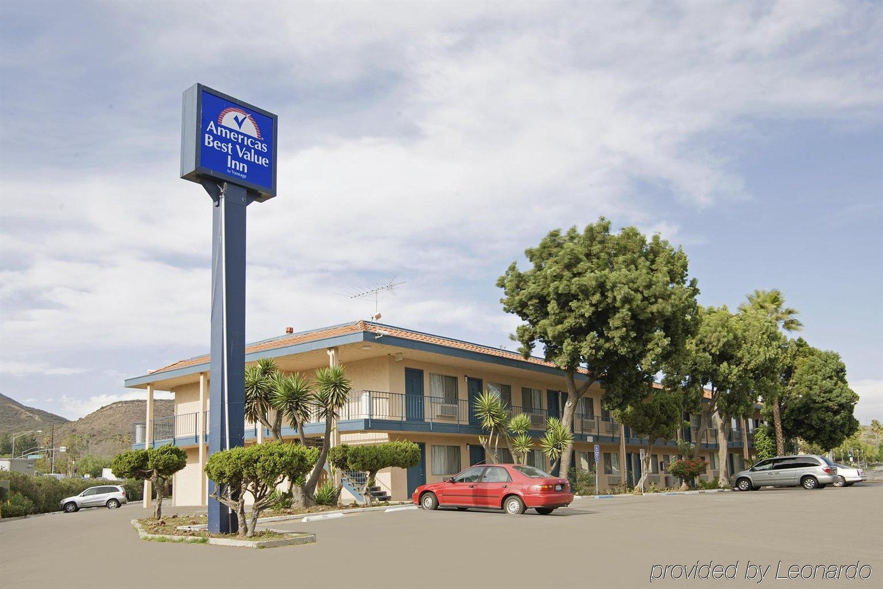 Americas Best Value Inn Thousand Oaks Zewnętrze zdjęcie