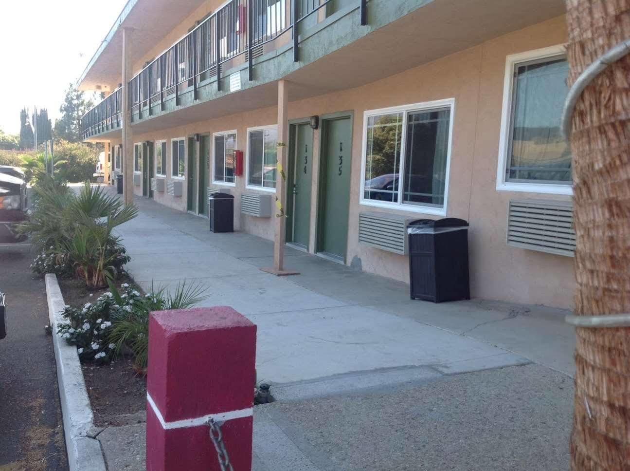 Americas Best Value Inn Thousand Oaks Zewnętrze zdjęcie